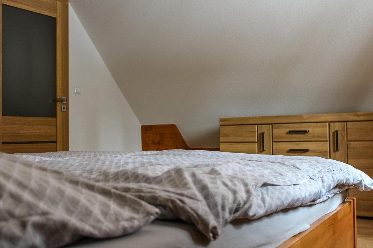 Holder Apartment *